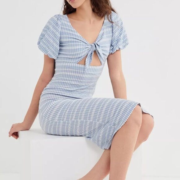 Urban Outfitters Picnic In The Park Crinkle Tie-Front Midi Dress Women's Small - Picture 3 of 11